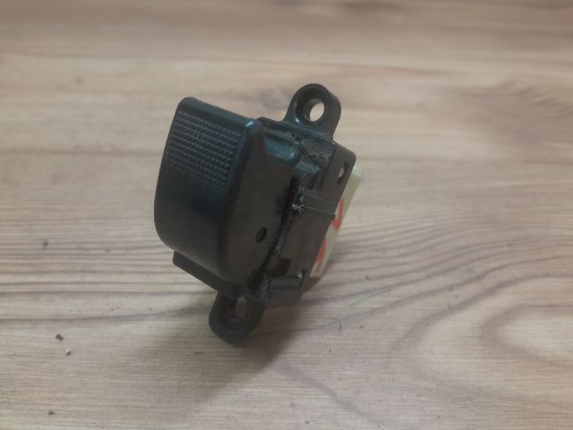 bontott MAZDA 6 Jobb első Ablakemelő Kapcsoló