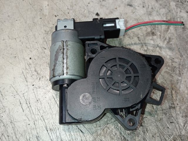 bontott MAZDA 6 Jobb első Ablakemelő Motor