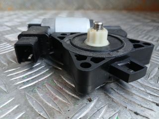 bontott MAZDA 6 Jobb első Ablakemelő Motor