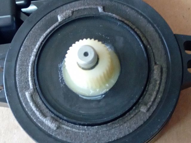 bontott MAZDA 6 Jobb első Ablakemelő Motor