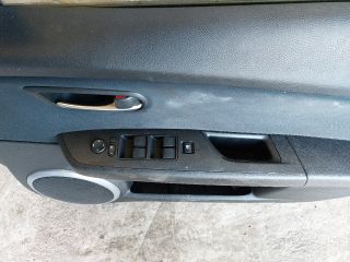 bontott MAZDA 6 Jobb első Ajtó (Részeivel)