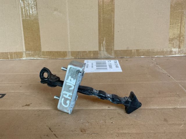 bontott MAZDA 6 Jobb első Ajtóhatároló