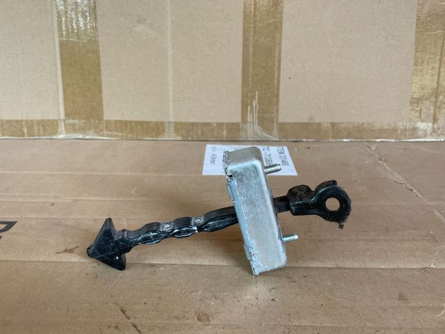 bontott MAZDA 6 Jobb első Ajtóhatároló