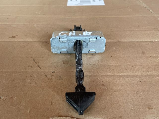 bontott MAZDA 6 Jobb első Ajtóhatároló