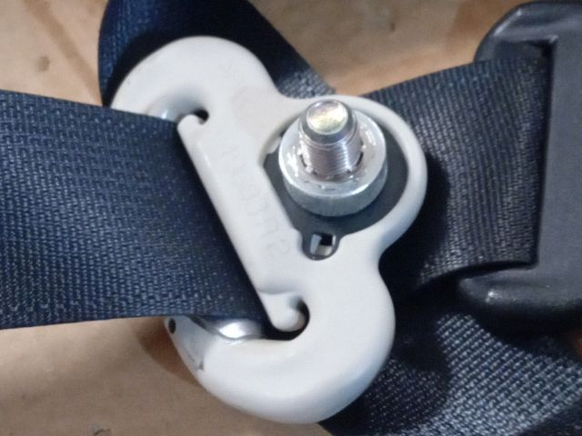 bontott MAZDA 6 Jobb első Biztonsági Öv