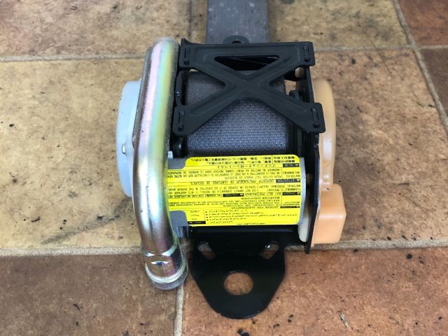 bontott MAZDA 6 Jobb első Biztonsági Öv