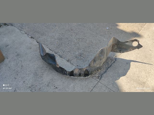 bontott MAZDA 6 Jobb első Dobbetét (Kerékjárati, Műanyag)