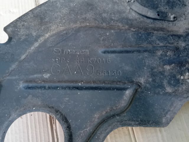 bontott MAZDA 6 Jobb első Dobbetét (Kerékjárati, Műanyag)