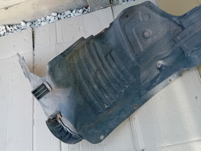 bontott MAZDA 6 Jobb első Dobbetét (Kerékjárati, Műanyag)