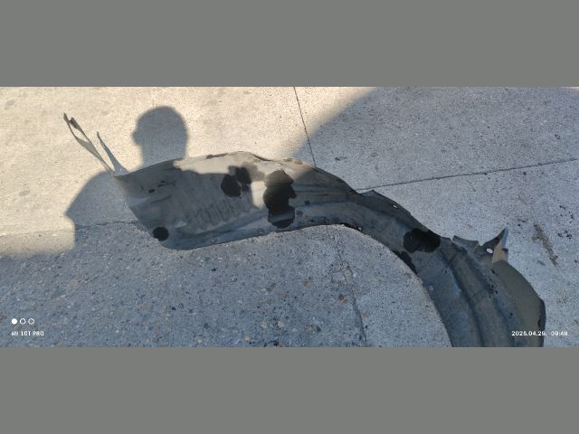 bontott MAZDA 6 Jobb első Dobbetét (Kerékjárati, Műanyag)