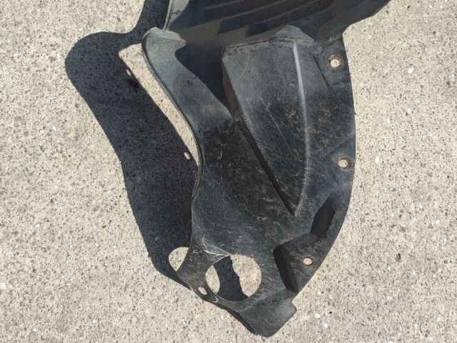 bontott MAZDA 6 Jobb első Dobbetét (Kerékjárati, Műanyag)