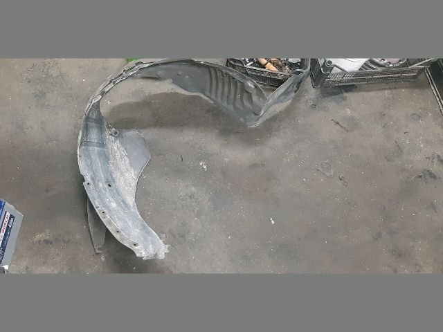 bontott MAZDA 6 Jobb első Dobbetét (Kerékjárati, Műanyag)