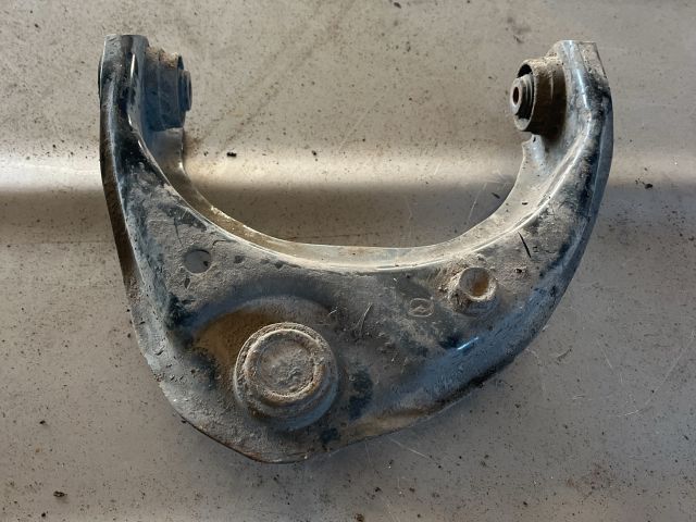 bontott MAZDA 6 Jobb első Felső Lengőkar