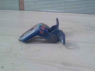 bontott MAZDA 6 Jobb első Felső Zsanér