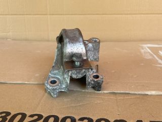 bontott MAZDA 6 Jobb első Féltengely Tartó