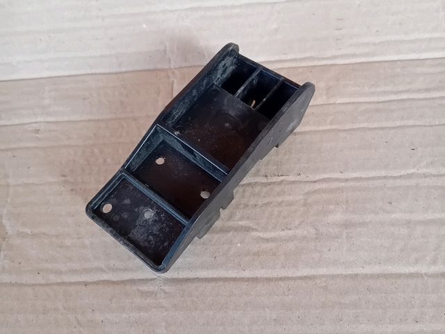 bontott MAZDA 6 Jobb első Lökhárító Tartó (Műanyag)