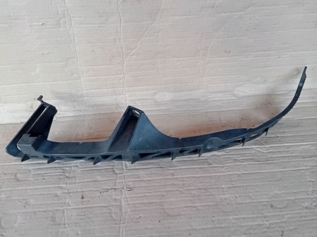 bontott MAZDA 6 Jobb első Lökhárító Tartó (Műanyag)