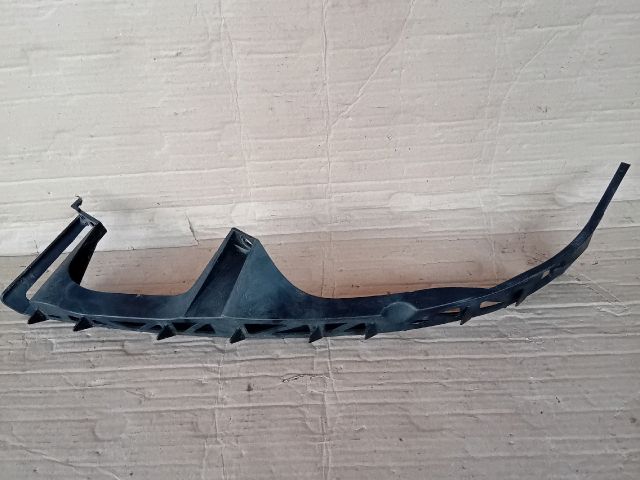 bontott MAZDA 6 Jobb első Lökhárító Tartó (Műanyag)