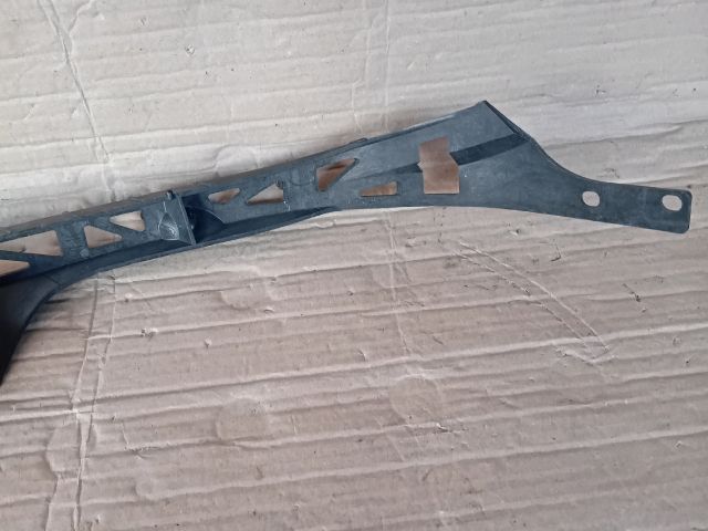 bontott MAZDA 6 Jobb első Lökhárító Tartó (Műanyag)