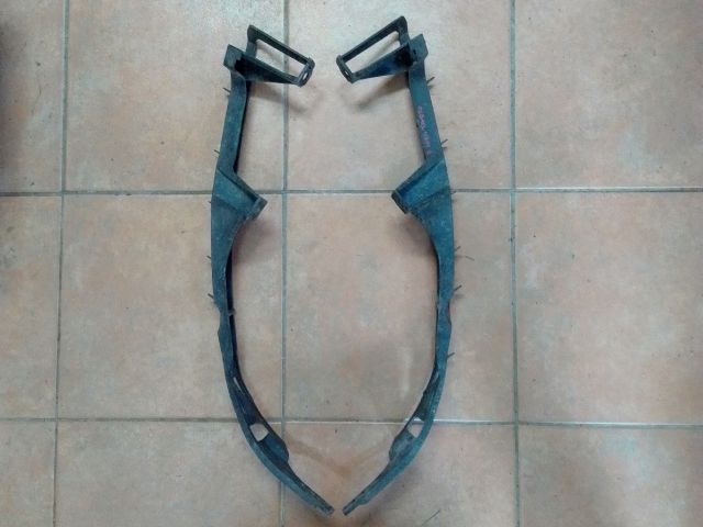 bontott MAZDA 6 Jobb első Lökhárító Tartó (Műanyag)