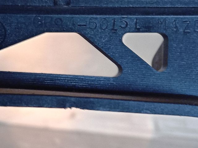 bontott MAZDA 6 Jobb első Lökhárító Tartó (Műanyag)