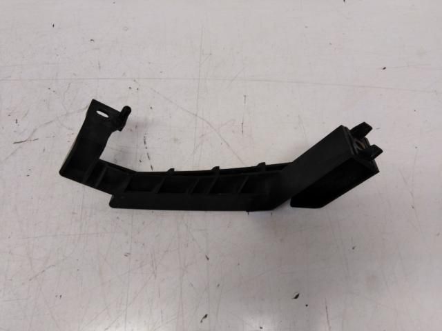 bontott MAZDA 6 Jobb első Lökhárító Tartó (Műanyag)