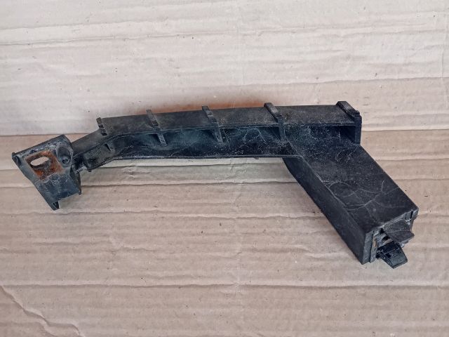 bontott MAZDA 6 Jobb első Lökhárító Tartó (Műanyag)