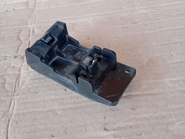 bontott MAZDA 6 Jobb első Lökhárító Tartó (Műanyag)