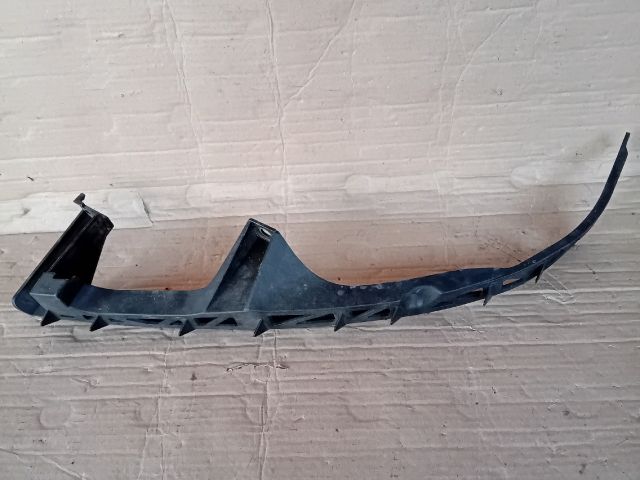 bontott MAZDA 6 Jobb első Lökhárító Tartó (Műanyag)