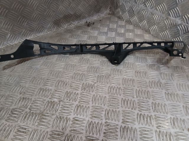 bontott MAZDA 6 Jobb első Oldal Lökhárító Tartó (Műanyag)