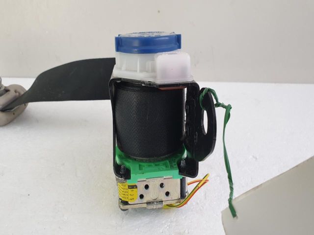 bontott MAZDA 6 Jobb első Övfeszítő