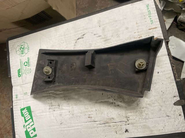 bontott MAZDA 6 Jobb első Sárvédő Díszléc