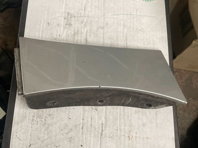 bontott MAZDA 6 Jobb első Sárvédő Díszléc