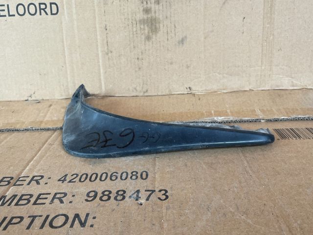 bontott MAZDA 6 Jobb első Sárvédő Gumi