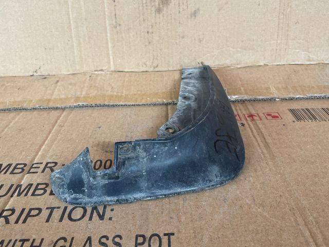 bontott MAZDA 6 Jobb első Sárvédő Gumi