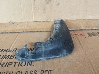 bontott MAZDA 6 Jobb első Sárvédő Gumi