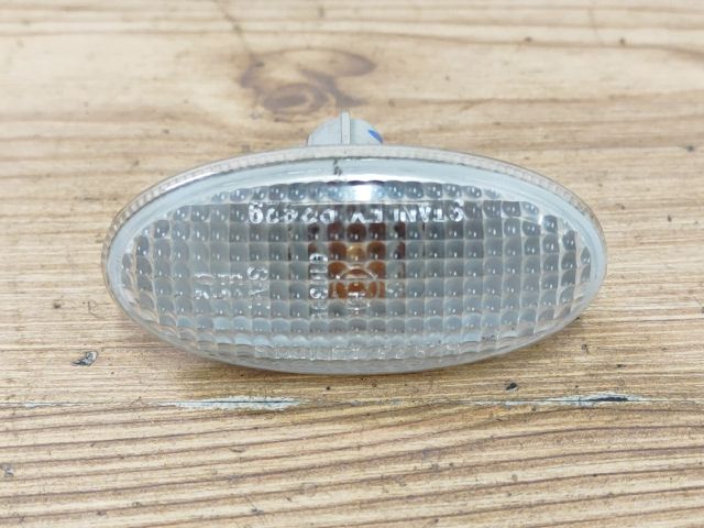 bontott MAZDA 6 Jobb első Sárvédő Irányjelző