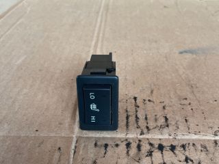 bontott MAZDA 6 Jobb első Ülésfűtés Kapcsoló