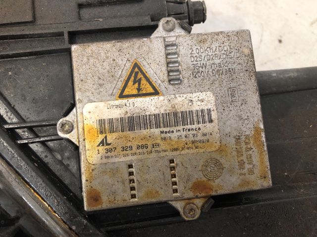 bontott MAZDA 6 Jobb Fényszóró