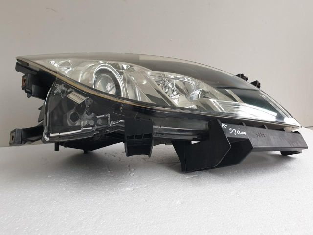 bontott MAZDA 6 Jobb Fényszóró