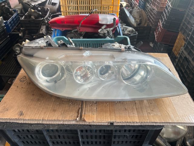 bontott MAZDA 6 Jobb Fényszóró