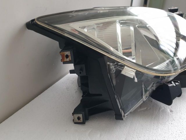 bontott MAZDA 6 Jobb Fényszóró