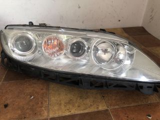 bontott MAZDA 6 Jobb Fényszóró