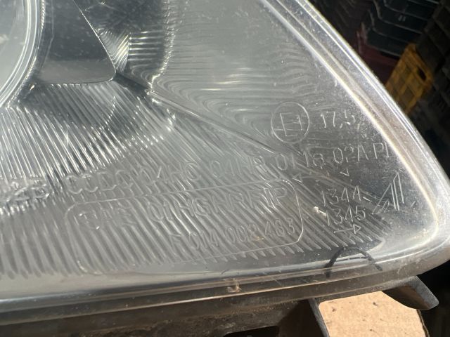 bontott MAZDA 6 Jobb Fényszóró