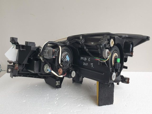 bontott MAZDA 6 Jobb Fényszóró