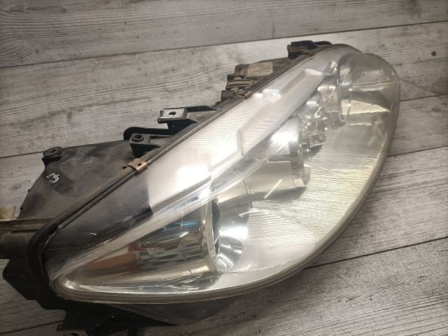 bontott MAZDA 6 Jobb Fényszóró