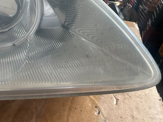 bontott MAZDA 6 Jobb Fényszóró