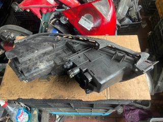 bontott MAZDA 6 Jobb Fényszóró