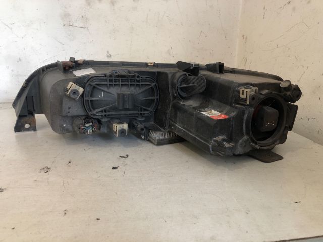 bontott MAZDA 6 Jobb Fényszóró