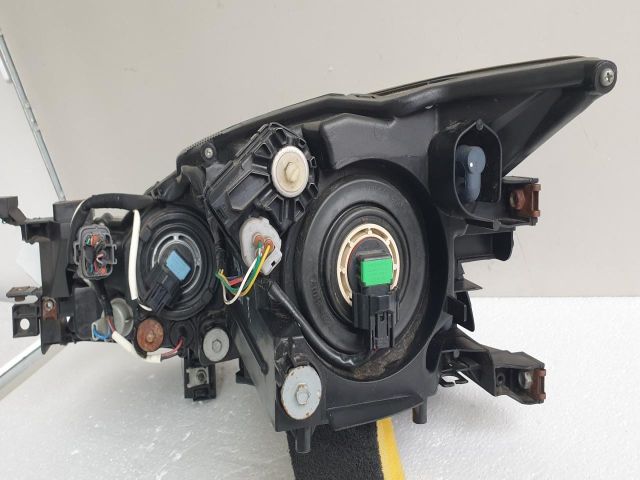 bontott MAZDA 6 Jobb Fényszóró